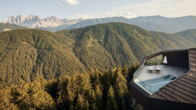 από-τα-διάφανα-ιγκλού-στο-βασίλειο-της-562820449