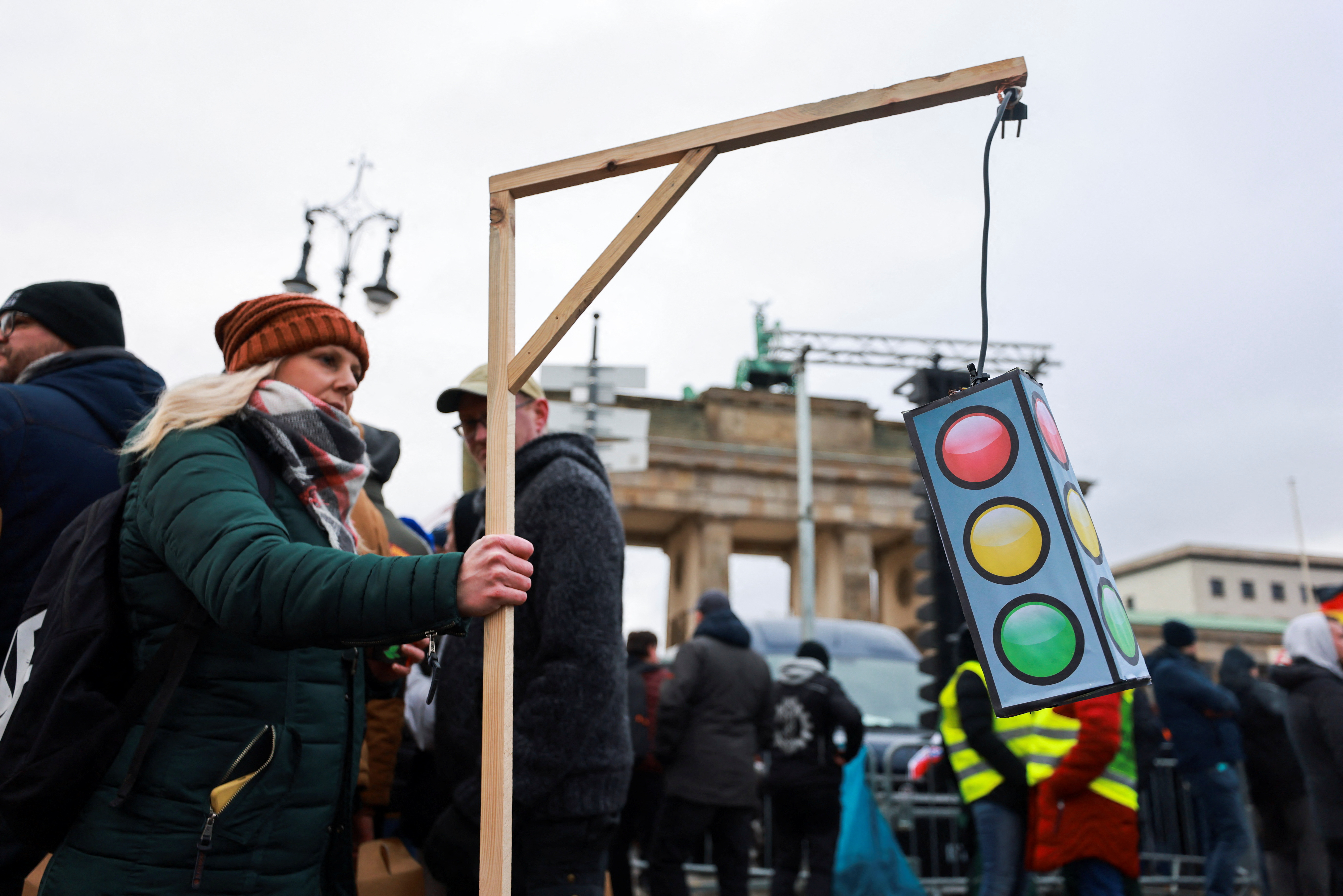 «Μπλόκο» των τρακτέρ στη γερμανική κυβέρνηση-3