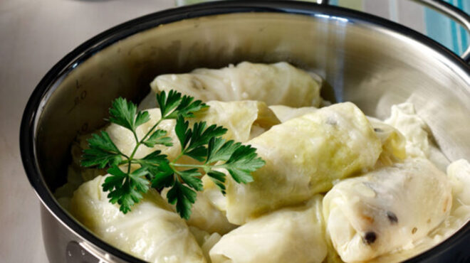 ντολμάδες-κοζανίτικοι-με-λάχανο-αρμι-562837696