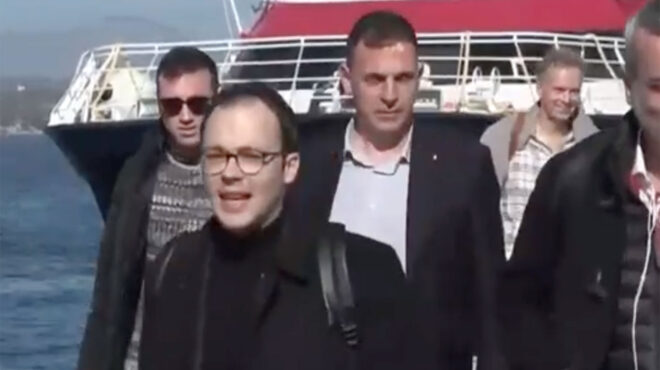 συριζα-στις-σπέτσες-οι-βουλευτές-για-τ-562838557