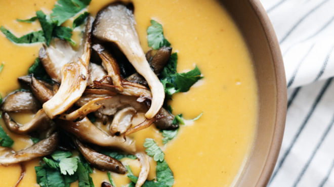 κολοκυθόσουπα-με-ψητά-μανιτάρια-και-π-562817806