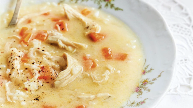 κοτόσουπα-με-ρύζι-αυγολέμονο-562844272