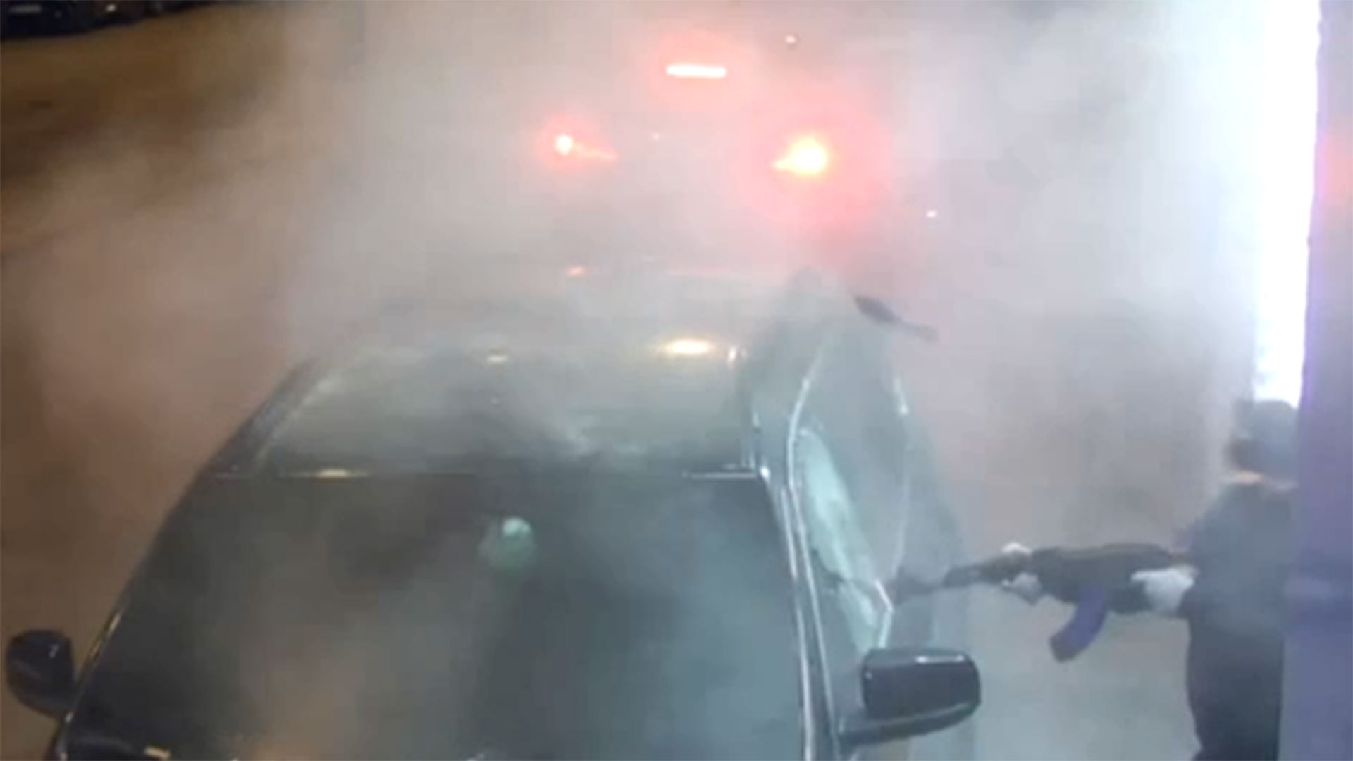 Βίντεο-ντοκουμέντο: Η στιγμή της δολοφονίας του Βαγγέλη Ζαμπούνη στον Νέο Κόσμο-1