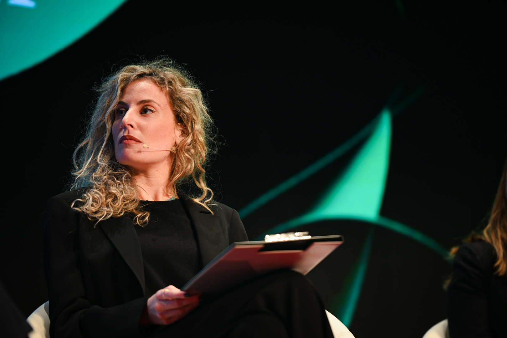 Α.Μάνος και Γ.Ανδρονοπούλου στο EmTech Europe: Τι επιφυλάσσει το μέλλον της τεχνητής νοημοσύνης;-3