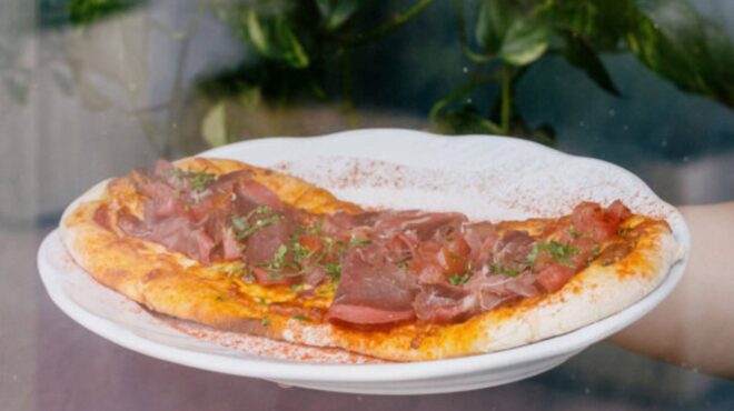 προσφούρνια-με-παστουρμά-όπως-τα-φτιά-562825840