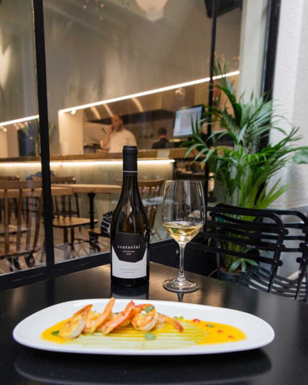 7 wine bars για παρεΐστικη έξοδο στη γιορτινή Αθήνα-4