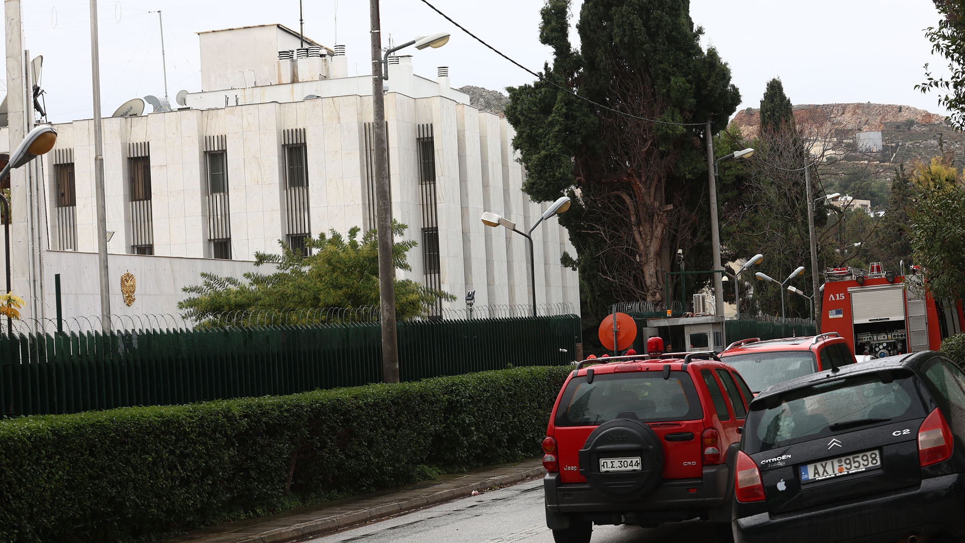 Ψυχικό: Στον ΕΟΔΥ ο ύποπτος φάκελος που εντοπίστηκε στην πρεσβεία της Ρωσίας-1