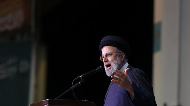 στην-τουρκία-ο-ιρανός-πρόεδρος-εμπραχ-562845919