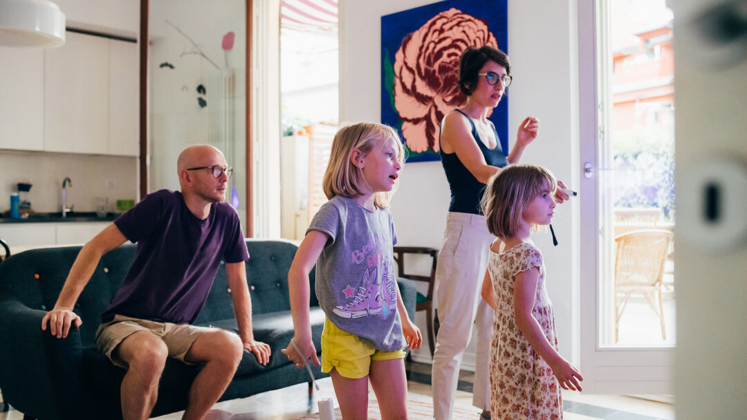 εxergaming-aσκηση-και-ψυχαγωγία-μπροστά-στην-τ-562837816