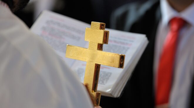 ρωσία-απαγόρευσαν-σε-ιερέα-να-λειτουρ-562816990