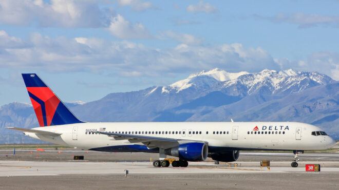 ηπα-αποκολλήθηκε-τροχός-από-boeing-757-λίγο-πρ-562846864