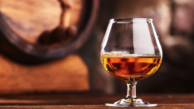 το-γαλλικό-κονιάκ-ανεβάζει-την-ένταση-562816996