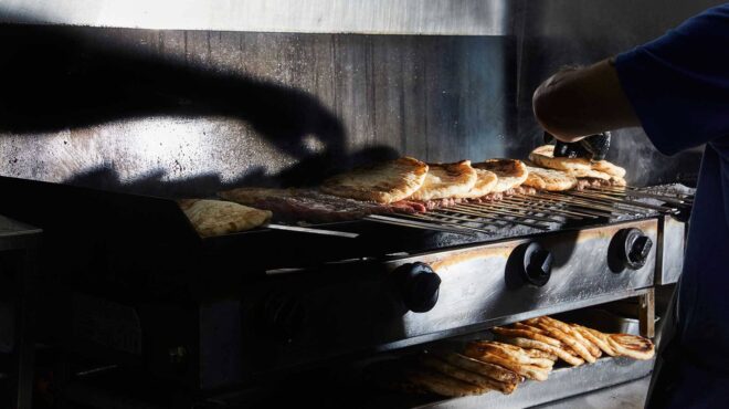 λευτέρης-ο-πολίτης-το-σουβλάκι-που-ψηφ-562819690