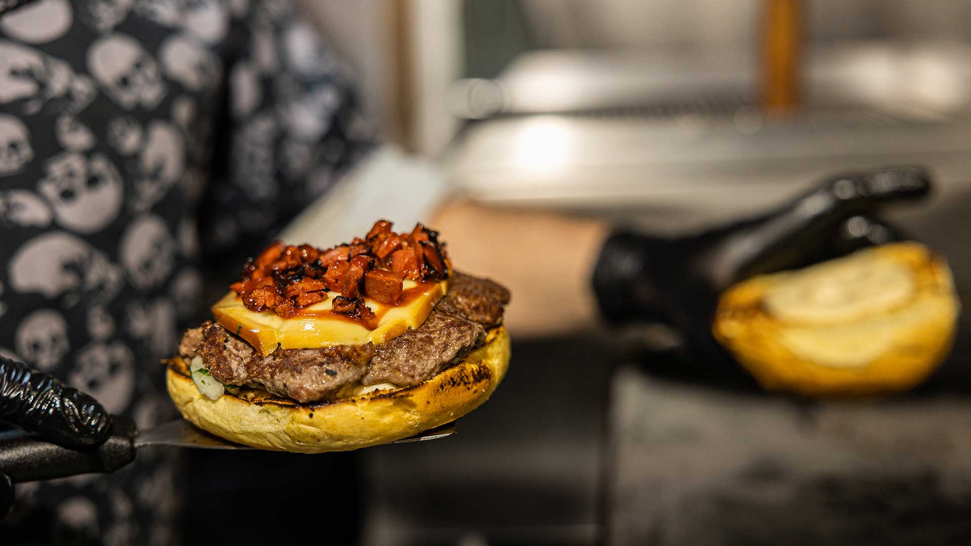 Street Habit: Για μπέργκερ με προβατίνα και χουνκιάρ μπεγιεντί στον Κεραμεικό-3