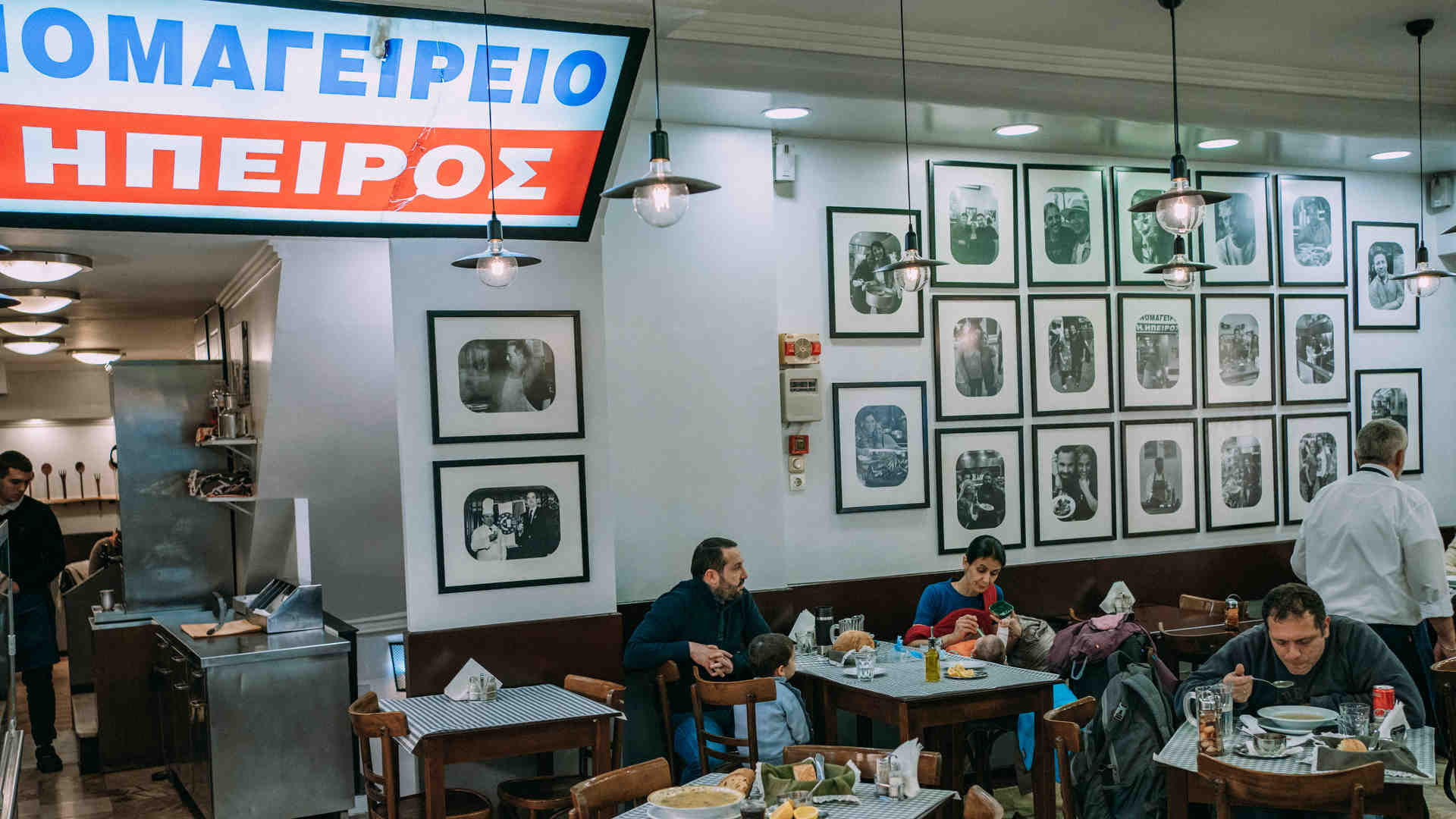 Τρώμε στις αγορές της Αθήνας, από τη Βαρβάκειο μέχρι του Ρέντη, της Καλλιθέας και του Πειραιά-2