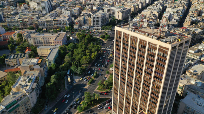 συμπληρωματικός-φόρος-στις-πολυεθνι-562820944