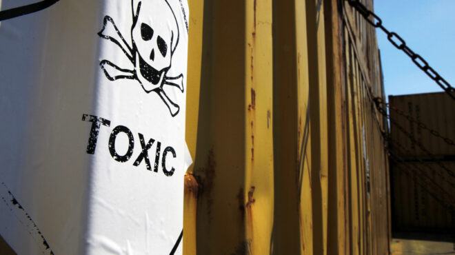 επικίνδυνες-χημικές-ουσίες-σε-καλλυ-562848667