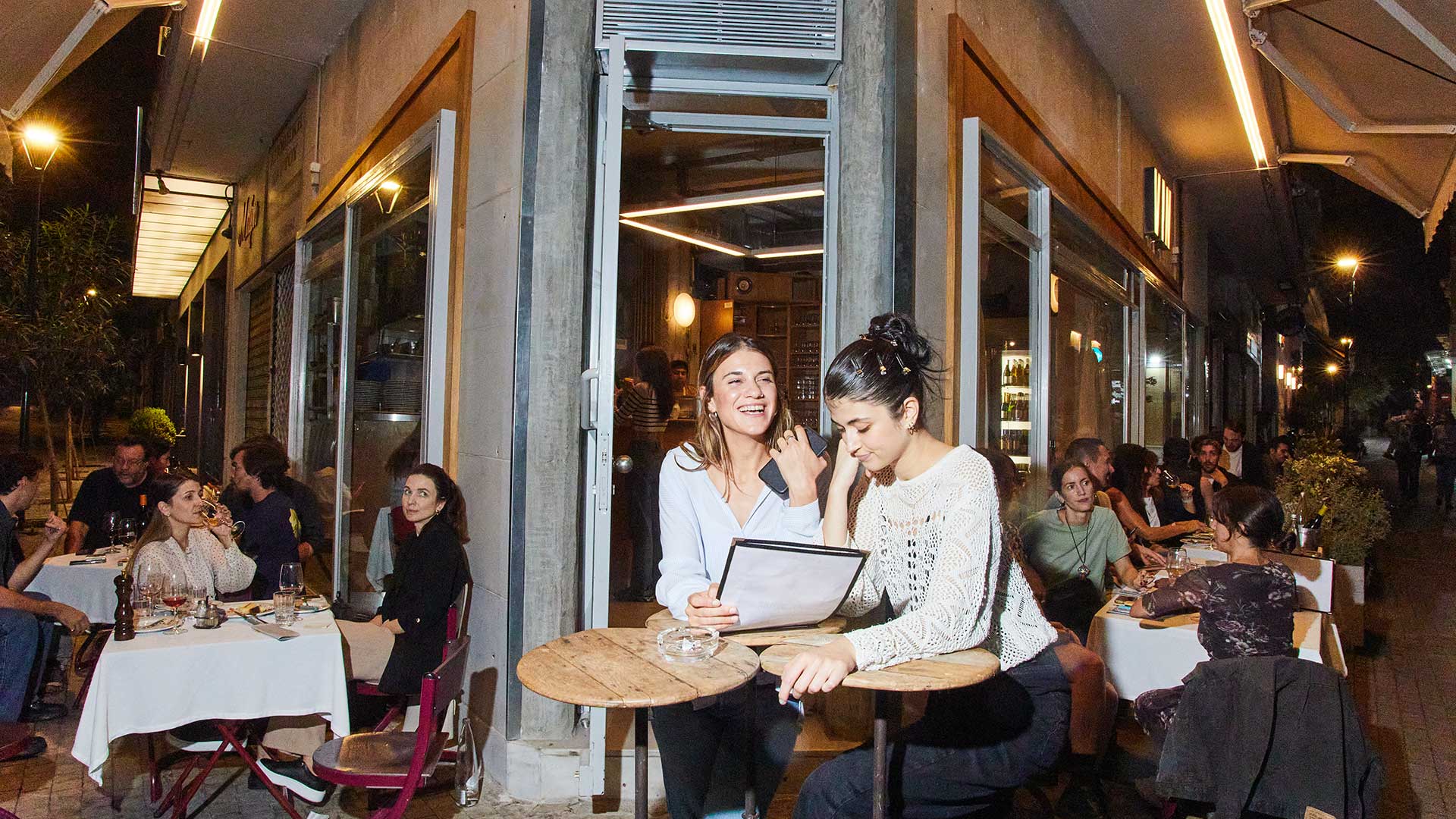 7 wine bars για παρεΐστικη έξοδο στη γιορτινή Αθήνα-2