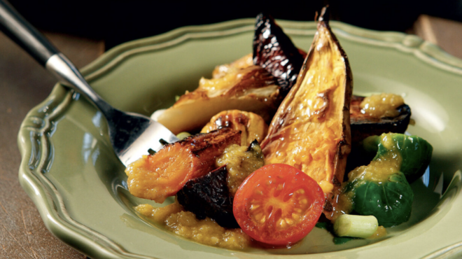 ζεστή-σαλάτα-με-χειμωνιάτικους-βολβο-562834339