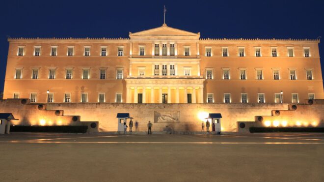 συναγερμός-στη-βουλή-μετά-από-τηλεφών-562889962