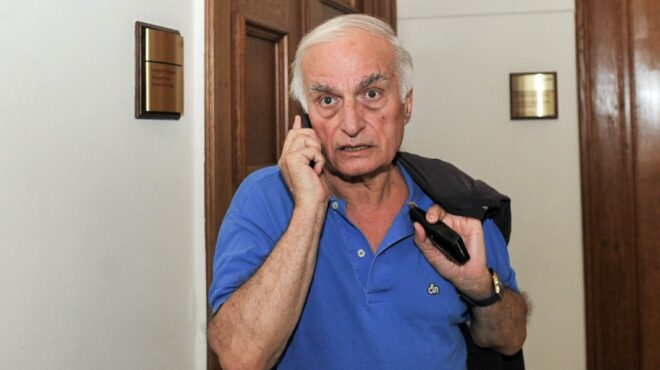 διασωληνώθηκαν-ο-μανώλης-μαυρομμάτη-562891111