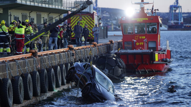 οσλο-σώοι-οι-επιβάτες-tesla-που-έκανε-βουτ-562862449