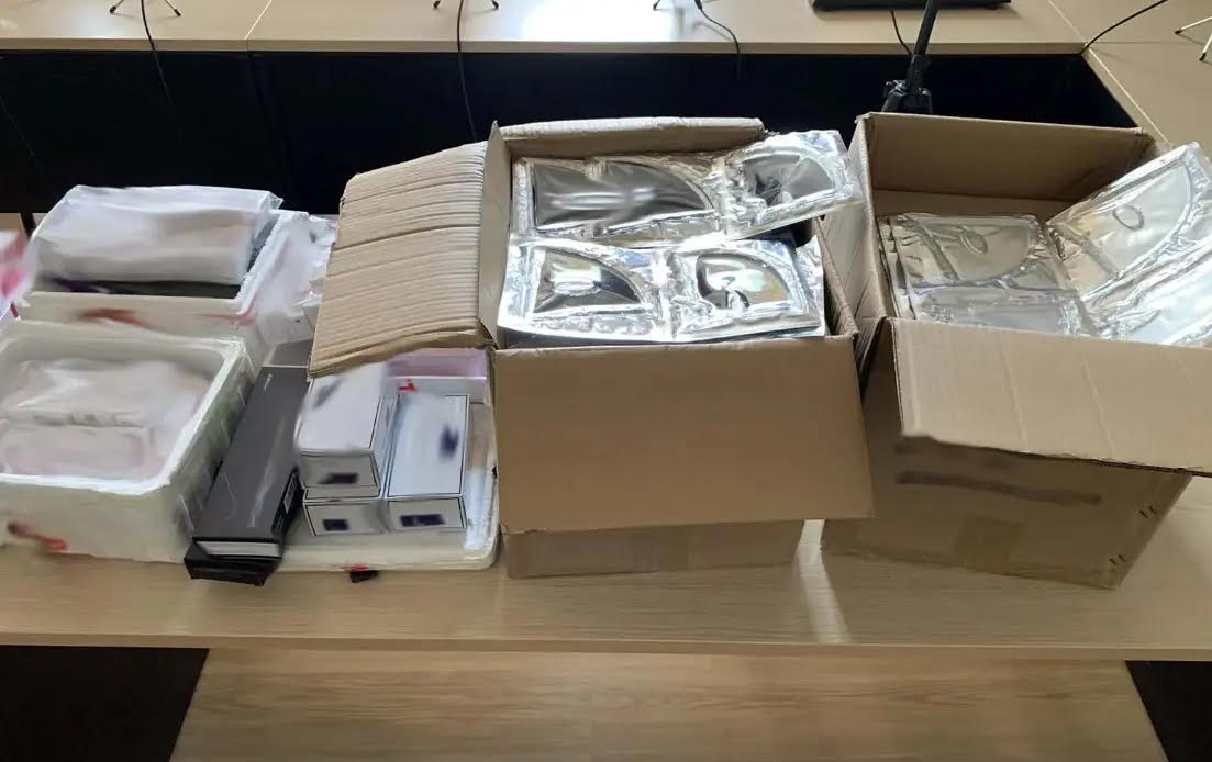 Βotox Κορέας και υαλουρονικό Πολωνίας στα γραφεία γιατρών-2