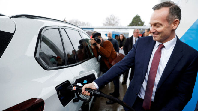 αγκάθι-για-ευρώπη-η-κυβερνητική-βαβ-562904935