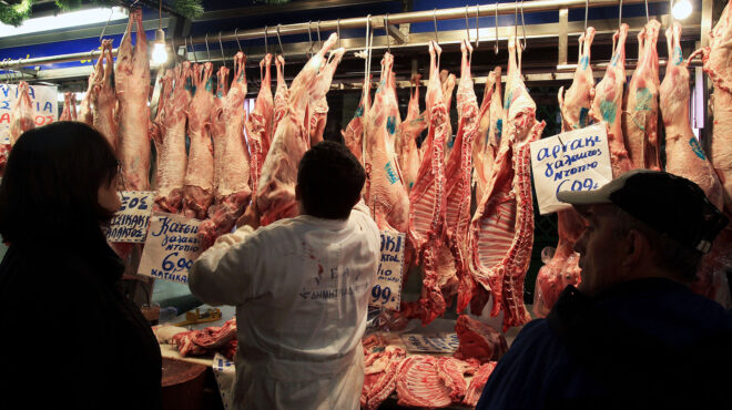 πρώτη-σε-αυξήσεις-τιμών-τροφίμων-η-ελλ-562898290