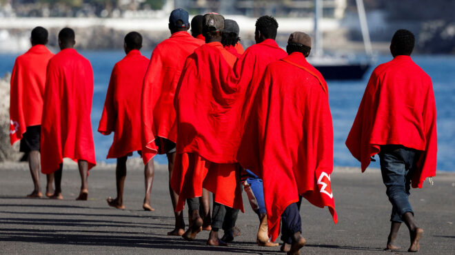 εκρηκτική-αύξηση-της-μετανάστευσης-α-562871266