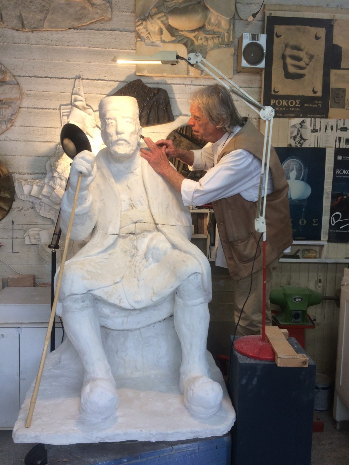 Oι κυψέλες που μοιάζουν με κάλπες και ο viral απόμαχος Μετσοβίτης-2