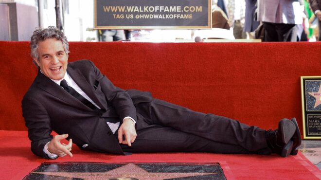 χόλιγουντ-αστέρι-στη-λεωφόρο-της-δόξα-562874947