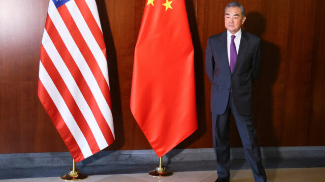 ουάνγκ-γι-οι-σχέσεις-της-κίνας-με-τη-ρ-562889821