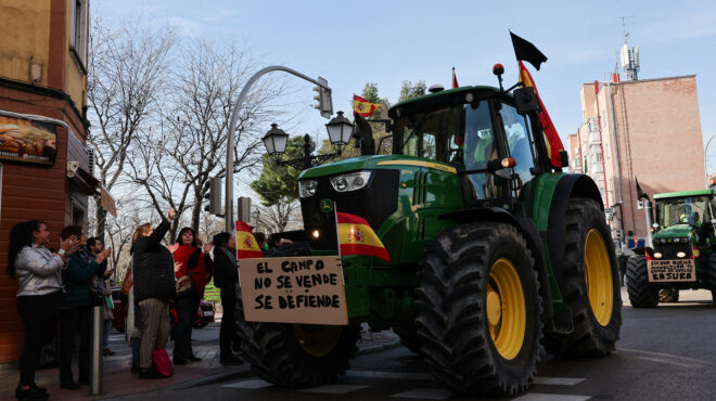 ισπανία-εκατοντάδες-τρακτέρ-συρρέου-562894816