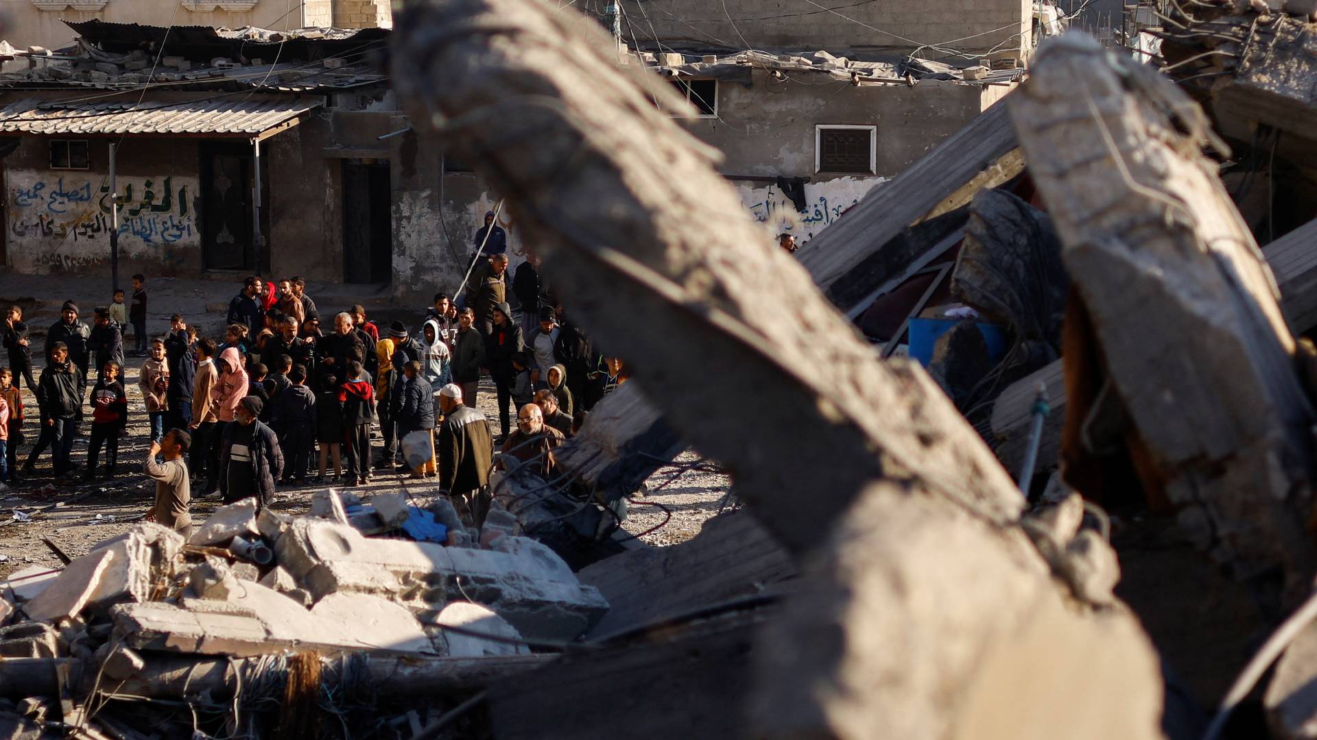 Γάζα: Νέο σφυροκόπημα της Ράφα, ενώ οι συνομιλίες για ανακωχή συνεχίζονται-2