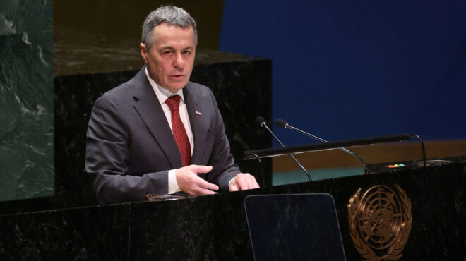 ελβετός-υπεξ-θα-οργανώσουμε-ειρηνευ-562899430