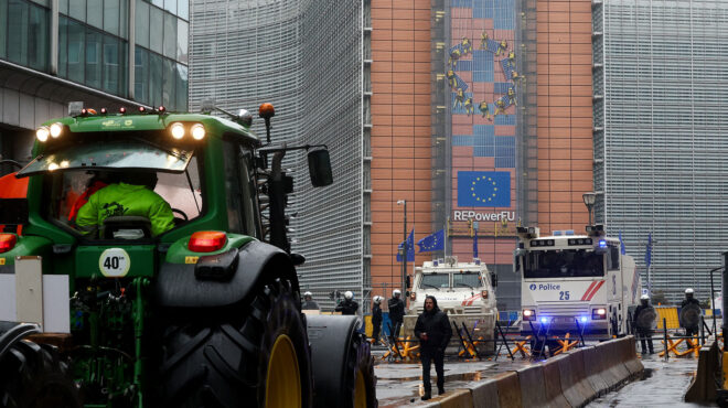 επί-τάπητος-η-αναθεώρηση-της-καπ-απο-562903348