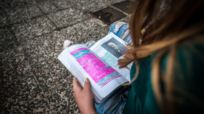 eνας-μισθός-πάει-στα-φροντιστήρια-τω-562903237