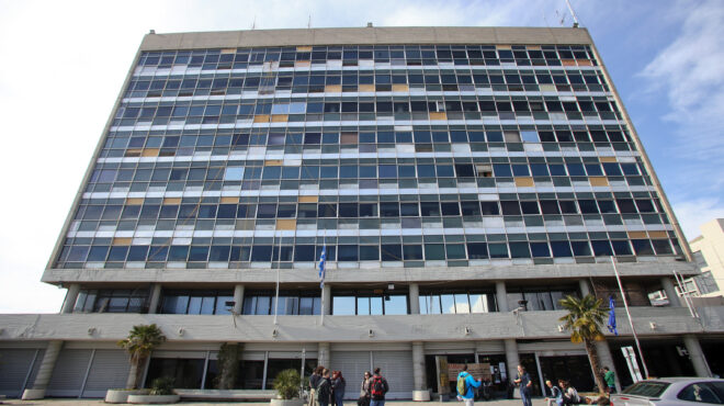 απθ-χάθηκε-η-εξεταστική-στη-νομική-σχο-562893556