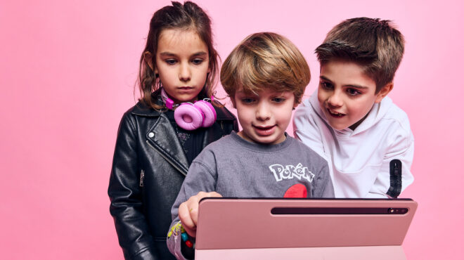 τα-παιδιά-που-ήρθαν-από-το-αύριο-στο-π-562886944