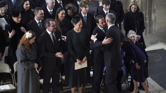 εντός-και-εκτός-επιμνημόσυνη-δέηση-στ-562906225