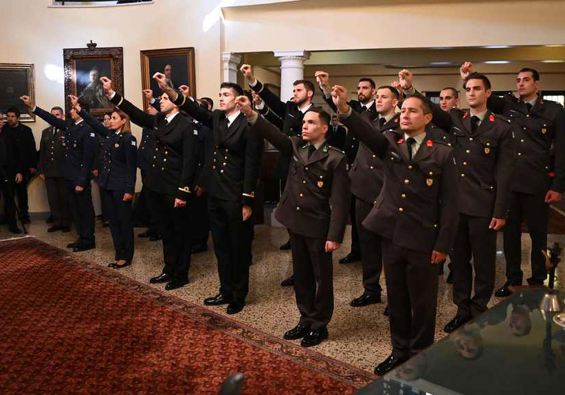 Ν. Δένδιας: Τιμάμε τους Ολυμπιονίκες που ορκίσθηκαν αξιωματικοί των Ενόπλων Δυνάμεων-2