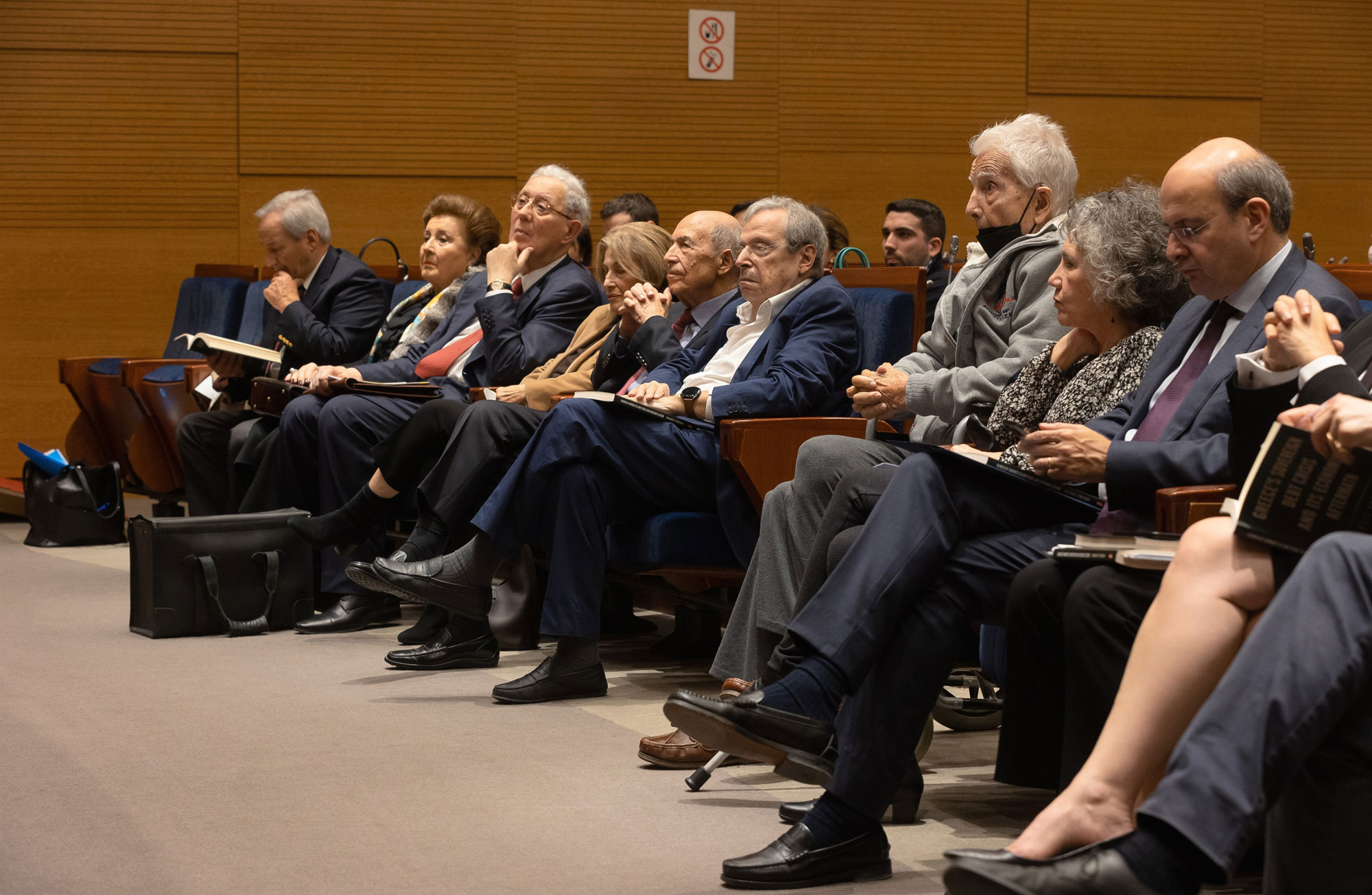 To νέο βιβλίο του Νίκου Γκαργκάνα, μια ψύχραιμη αποτίμηση της οικονομικής κρίσης-2
