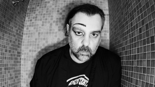 η-εφιαλτική-ουτοπία-του-πατερούλη-562901671