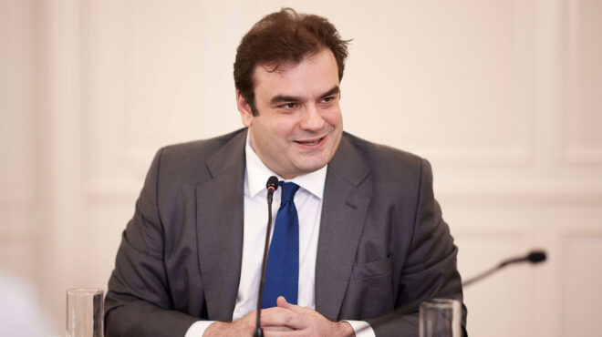 κ-πιερρακάκης-μισό-το-κόστος-ίδρυσης-μ-562899283