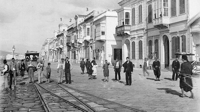 οι-ελληνες-που-έχτισαν-τη-σμύρνη-562901692