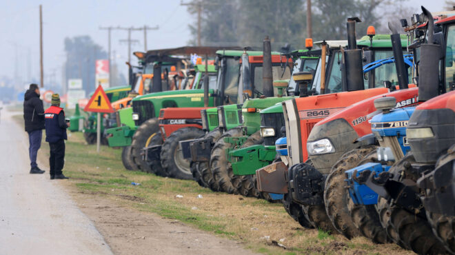 αγρότες-γιατί-αποχωρούμε-από-το-μπλό-562882738