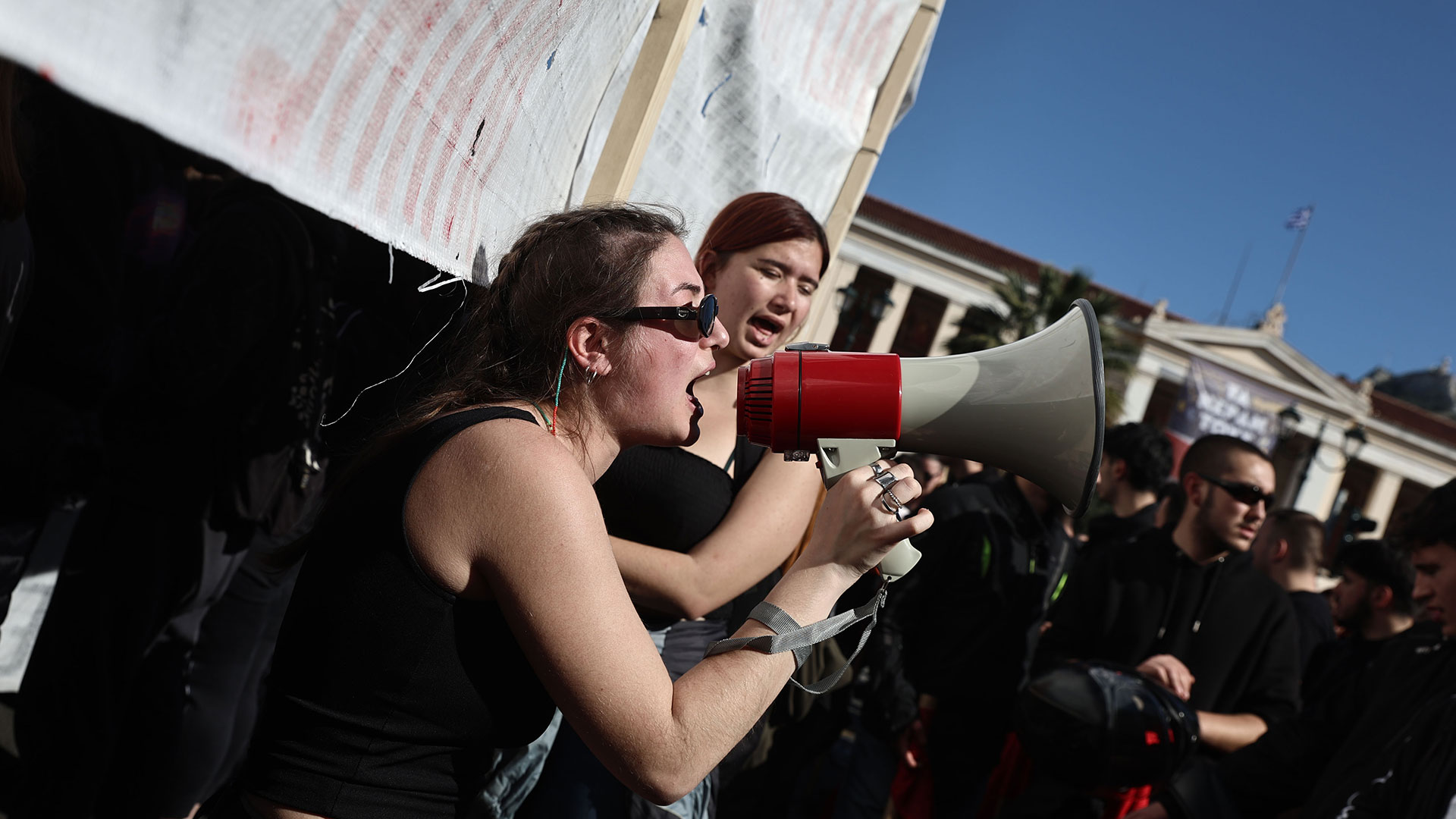 Μαζικό το πανεκπαιδευτικό συλλαλητήριο – Συμπλόκες ανάμεσα σε φοιτητές-3