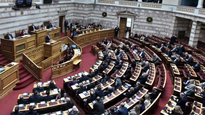 ομόφυλα-ζευγάρια-στιγμές-από-τη-συζήτ-562885435