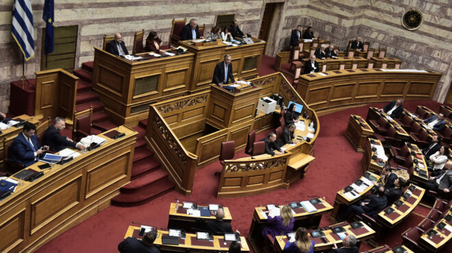 θεωρείο-καλοβλέπει-τους-σαμαρικού-562889371